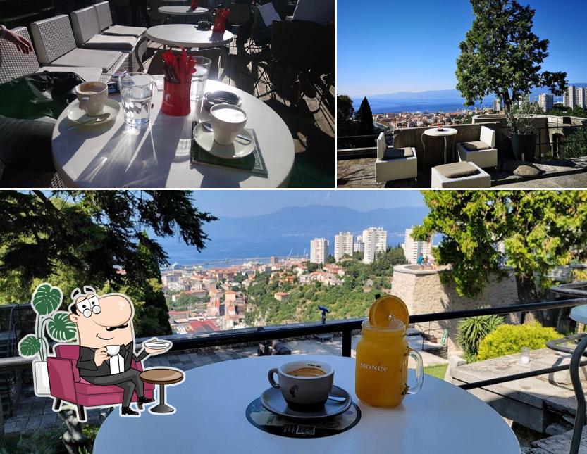 Gli interni di Vintage cafe