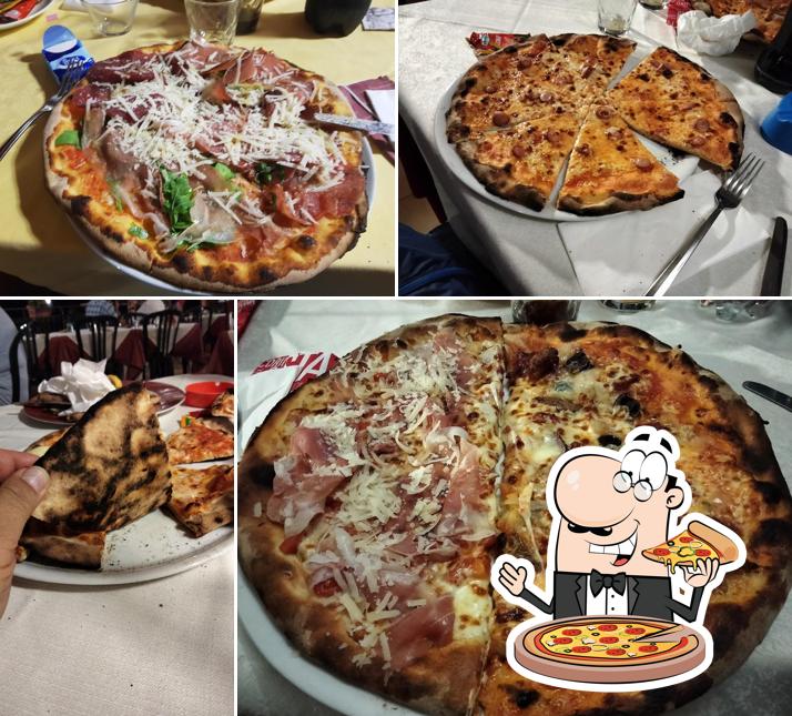 Ordina una pizza a Da Elide Ristorante Pizzeria