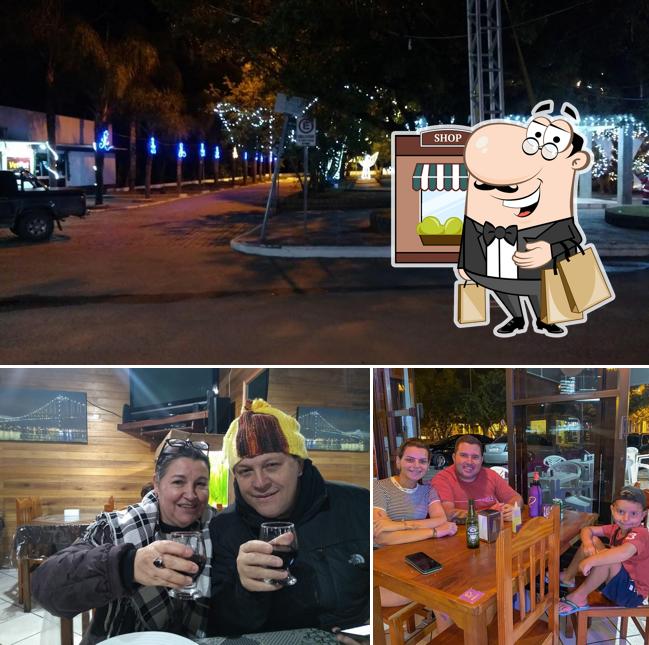 A exterior e interior do restaurante