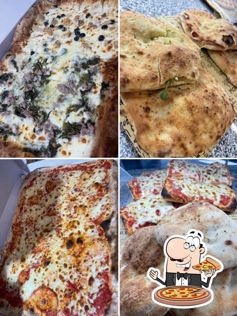 A La Reginella, puoi goderti una bella pizza