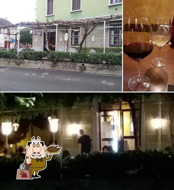 È gradevole godersi un bicchiere di vino a Dos Rayas Pub