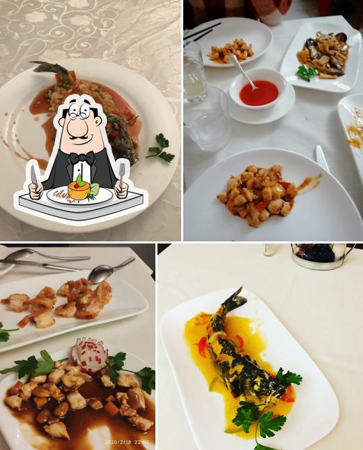 Cibo al Ristorante Cinese Grand Hyant Xu - Cucina Tipica Cinese