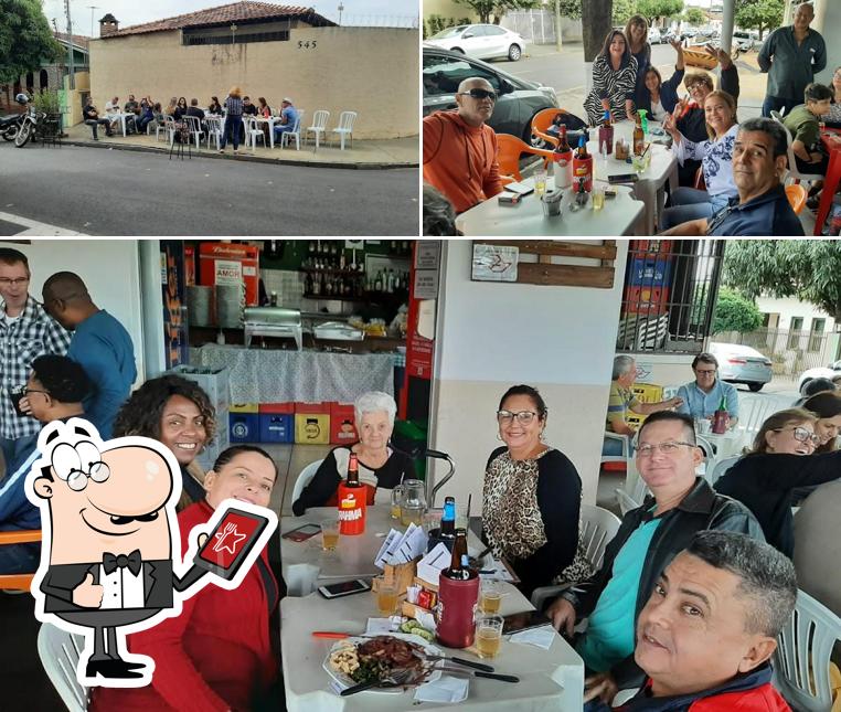 Você pode espairecer no exterior Fidélis Bar da Sombra