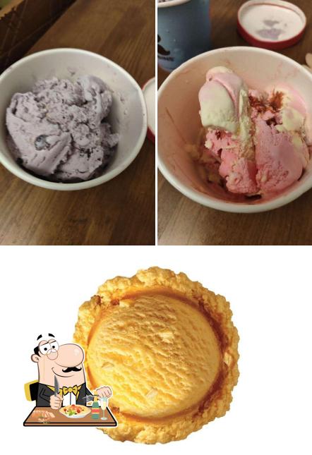 Food at Baskin Robbins - Ice Cream Desserts