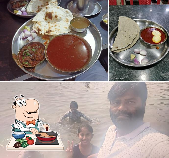Chicken curry at Hotel Dhangarwada