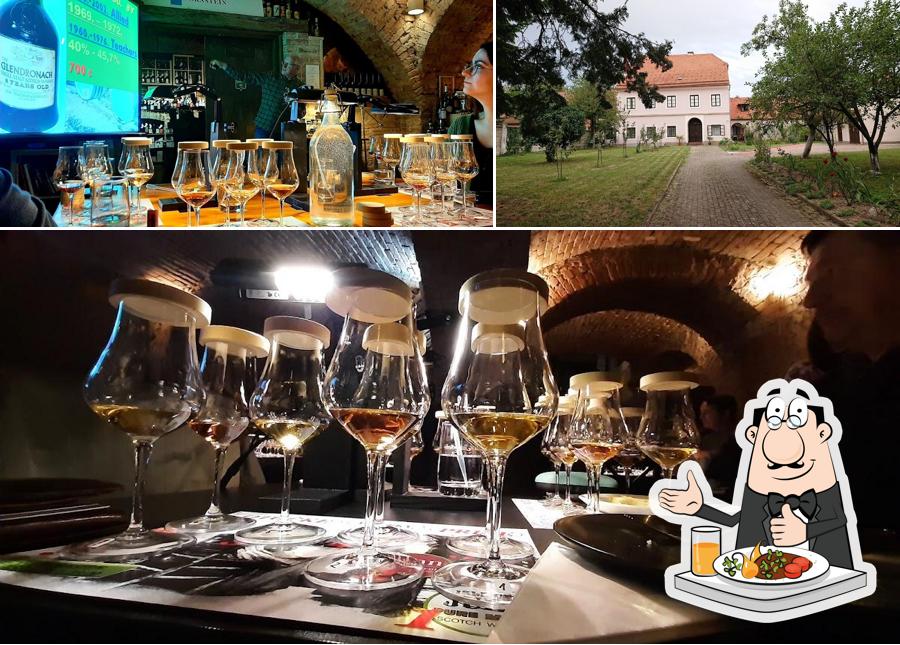 La foto della cibo e esterno di Bornstein