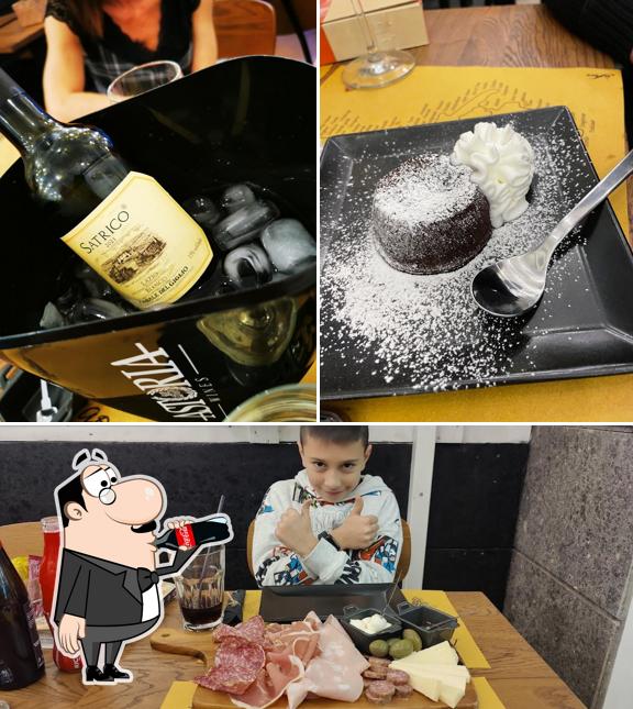 Prova un drink dal menu