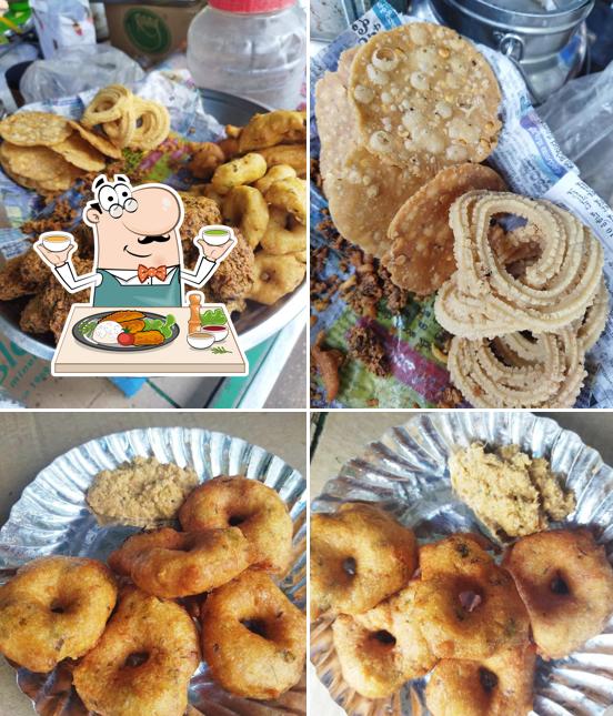 Food at MohanTea stall