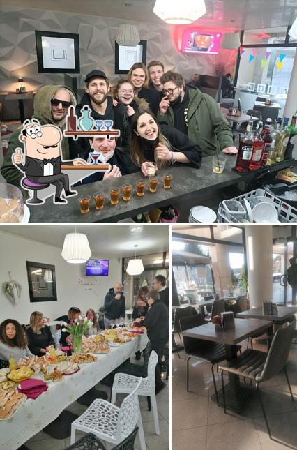 Gli interni di Romy Bar