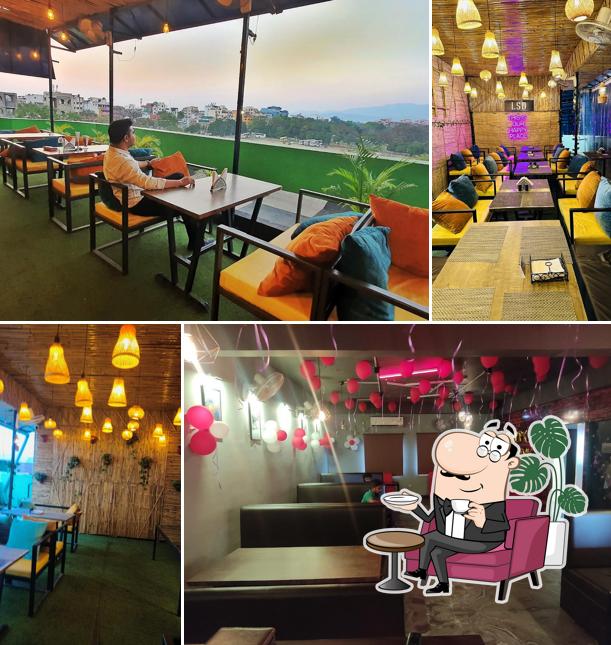 The interior of Lounge And Sky Dining