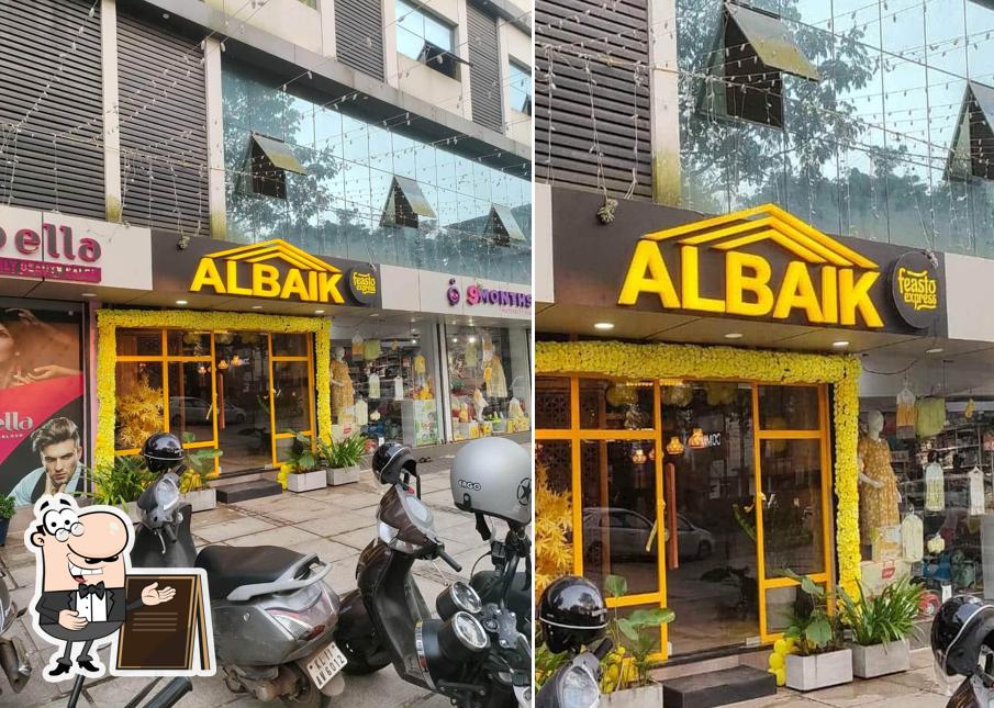 The exterior of Albaik Feasto Express