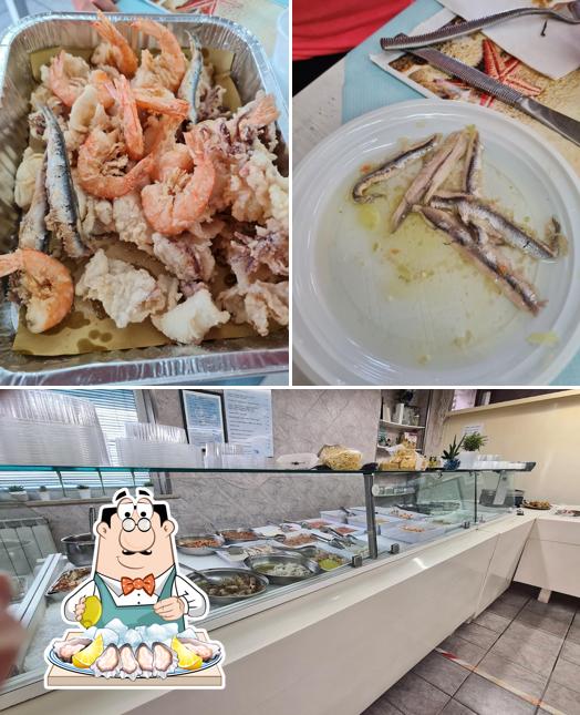 Prenditi tra i vari piatti di mare disponibili a Il Piatto Azzurro