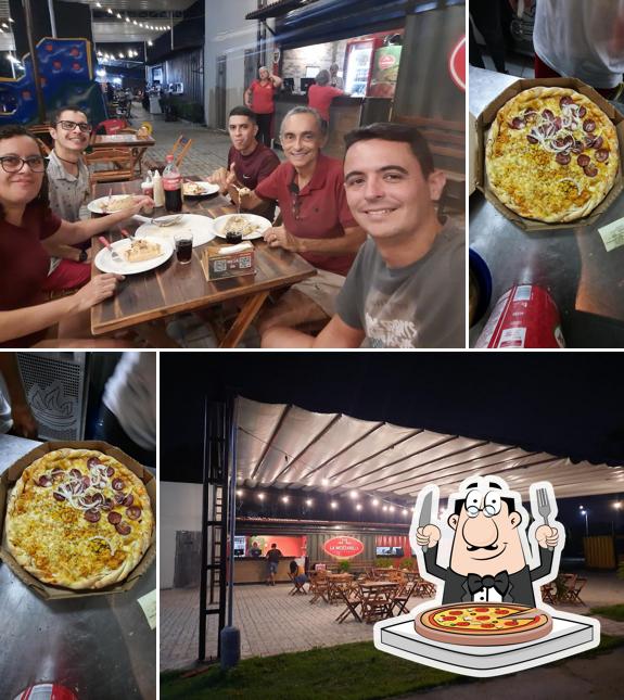 No LA MOZZARELLA - PIZZAS E MASSAS, você pode desfrutar de pizza