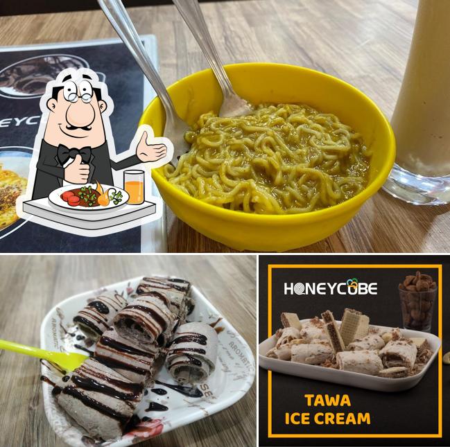Food at Honeycube Cafe Anand