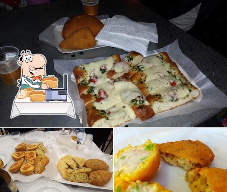 Pane all'aglio al Rosticceria F.lli Famulari