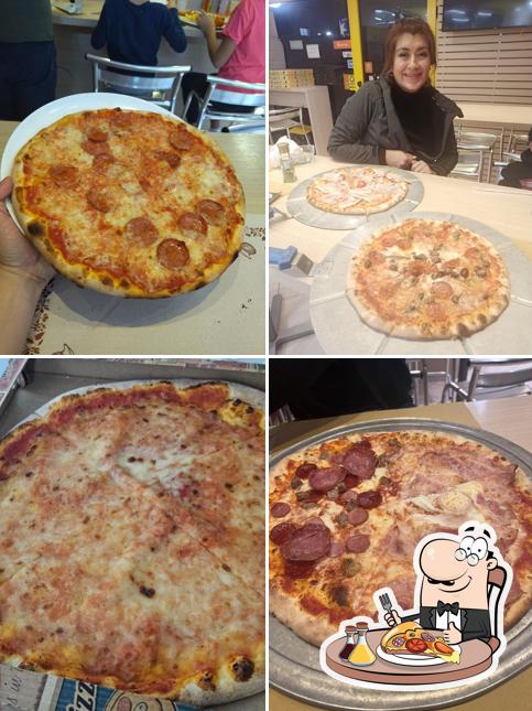 A Ai Sapori Pizzeria da Asporto - Panini - Insalatone - Rosticceria, puoi ordinare una bella pizza