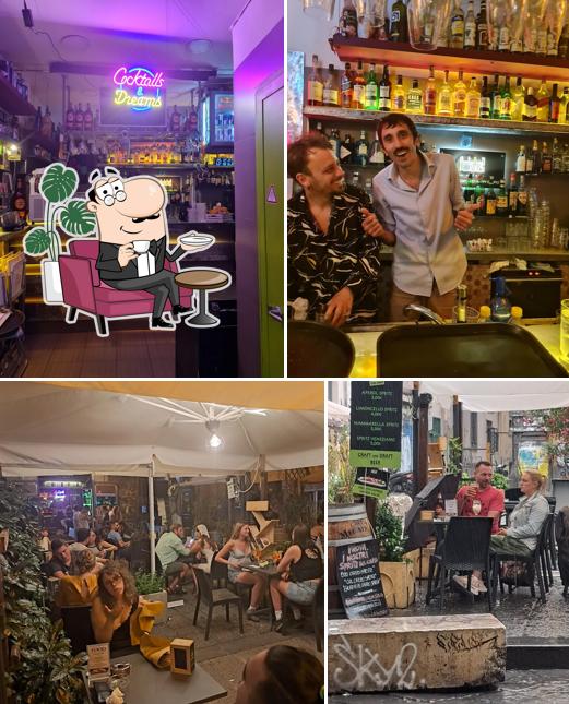 Siediti a un tavolo di Santa Chiara Café NAPOLI