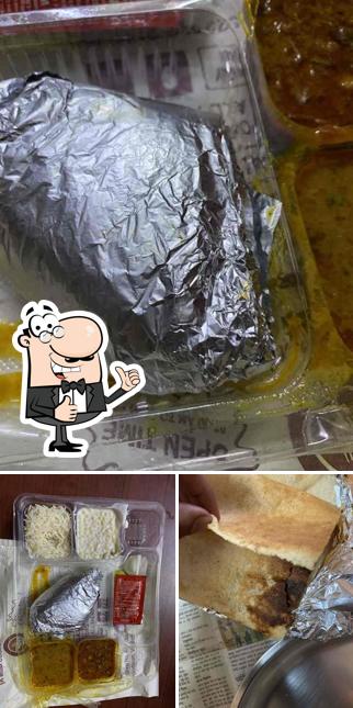 Look at the pic of 80N Restaurant