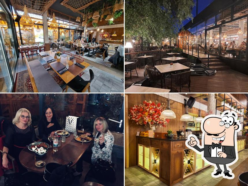 Siediti a un tavolo di Čingi Lingi Čarda