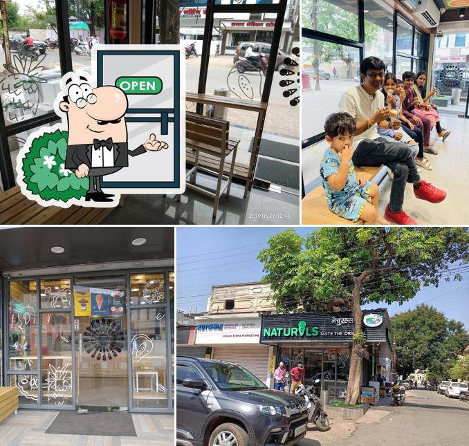 Check out how Naturals Ice Cream looks outside