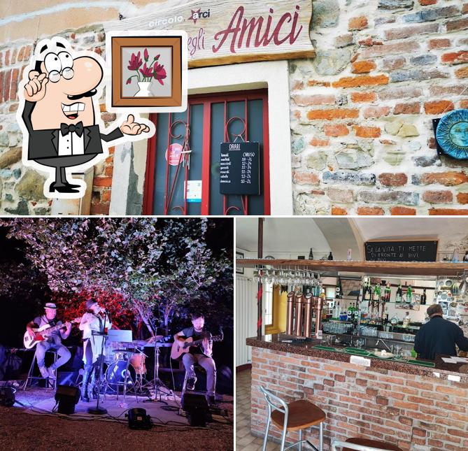 Dai un'occhiata agli interni di Casa degli Amici - Circolo Arci