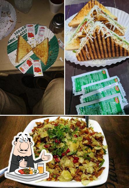 Food at Shiva's Coffee Bar (S.G Pakwan )