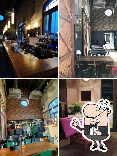 Siediti a un tavolo di Monkey Café