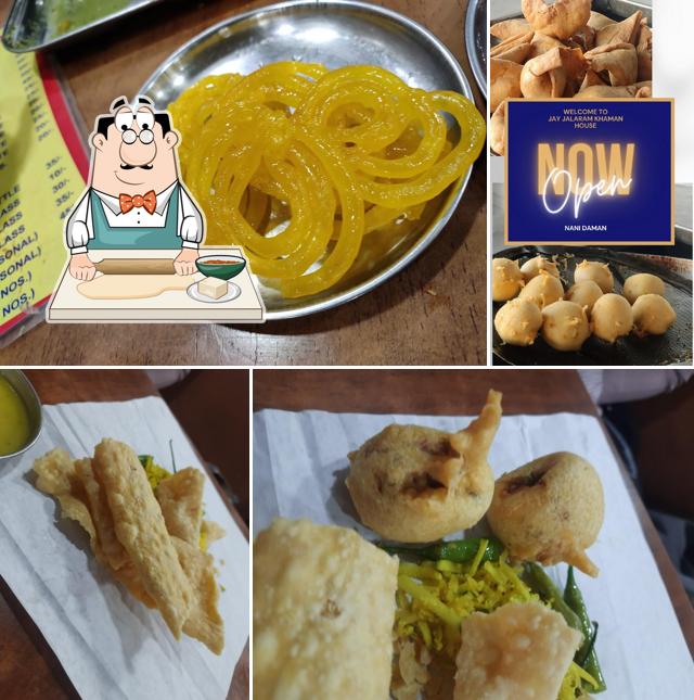 Samosa at Jay jalaram khaman house, sweets and lassi center