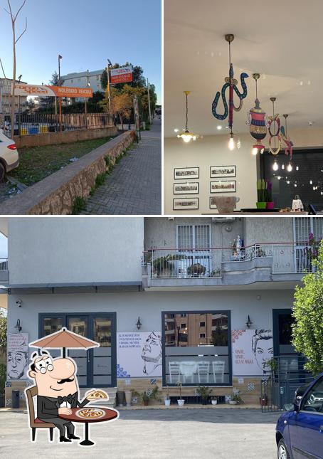 Gli esterni di PAPPULIÀ - Trattoria Napoletana