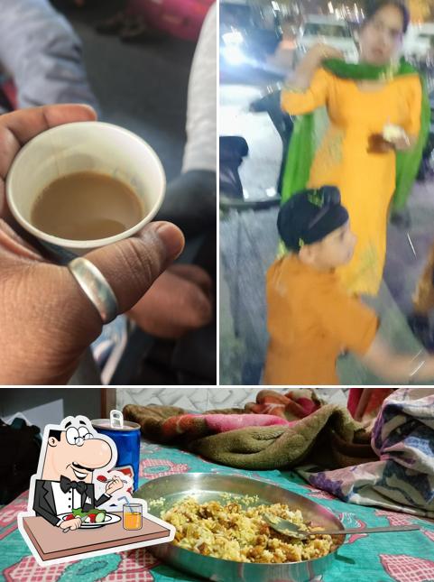 Food at New Rehri market