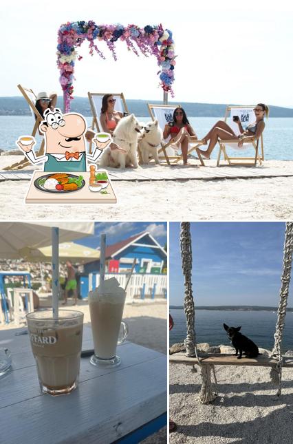 La cibo e interni del ristorante