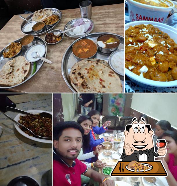Pick pizza at Sammaan veg. Restaurant