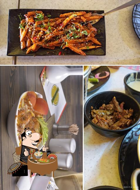 Food at CHACHA BHATIJA KA CHULHA