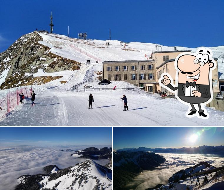 Puoi goderti l'aria fresca dal dehors di Restaurant des Rochers-de-Naye