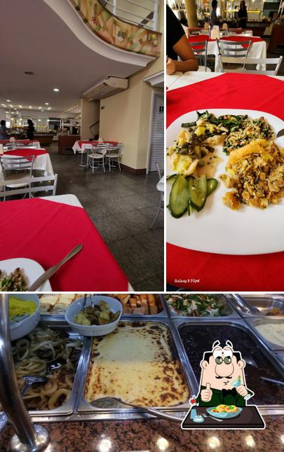 Entre diversos coisas, comida e interior podem ser encontrados no Restaurante Galetinho