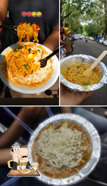 Pad thai at Mourya Maggi & aalupuri centre