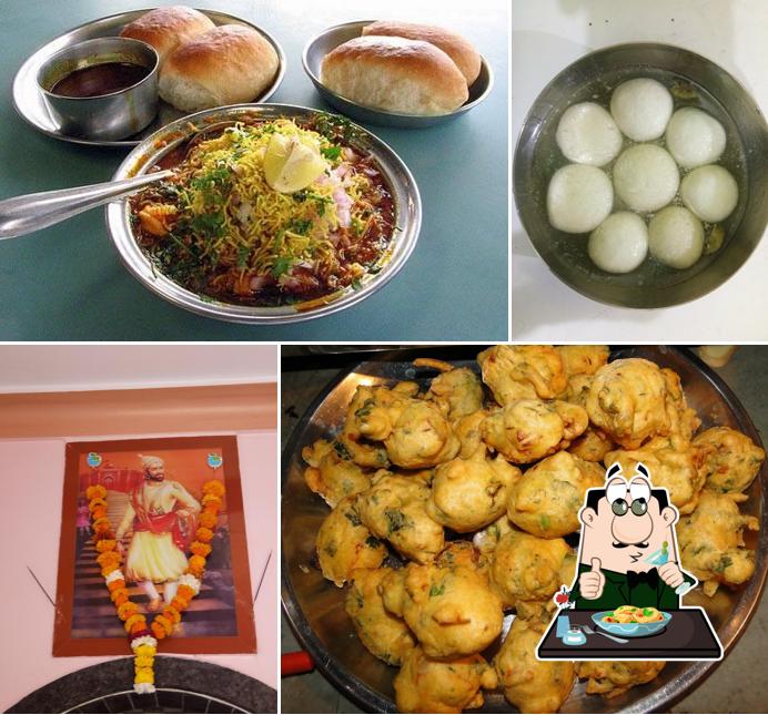 Food at New Hotel Gajanan Restaurant