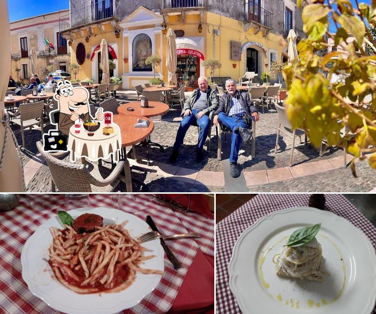 Dai un’occhiata alla foto che raffigura la cibo e interni di La Cantina Del Barone