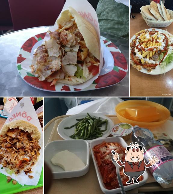 Panino con maiale stirato al Turkish Kebab
