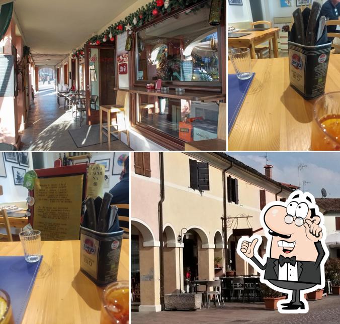 Gli interni di Osteria Ponte dei Carri