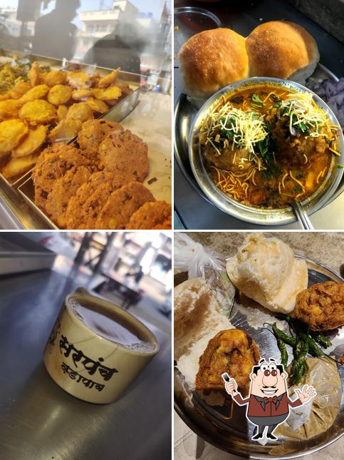 Meals at SARPANCH VADAPAV