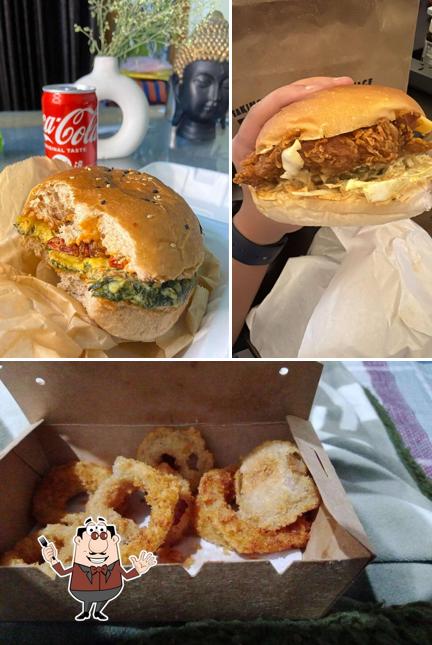 Pulled pork sandwich at WanderBurgs - Burgers From Across the World