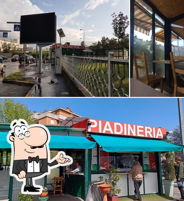 Siediti a un tavolo di Piadineria di Pippo
