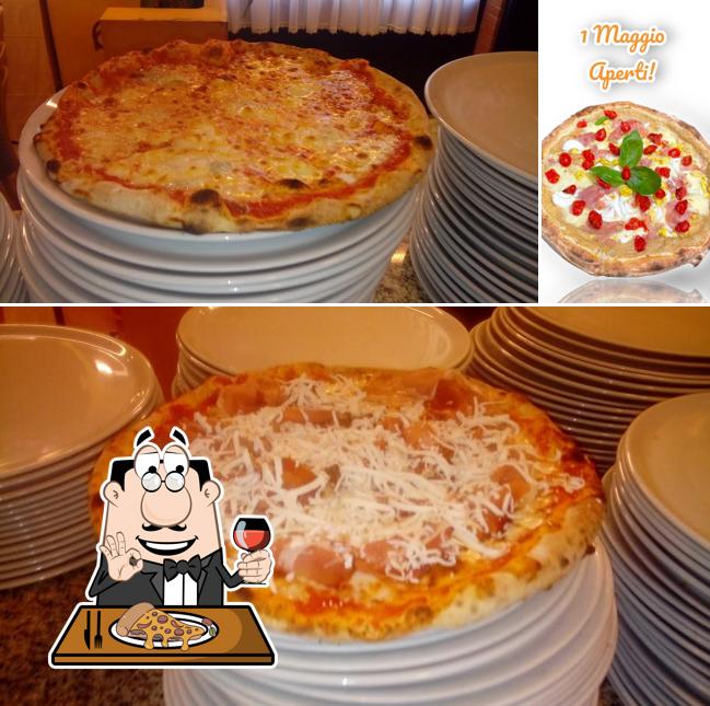 Scegli tra le molte varianti di pizza