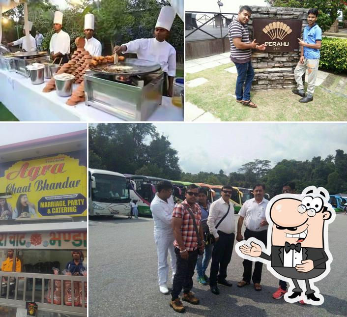 Agra chat bhandar picture