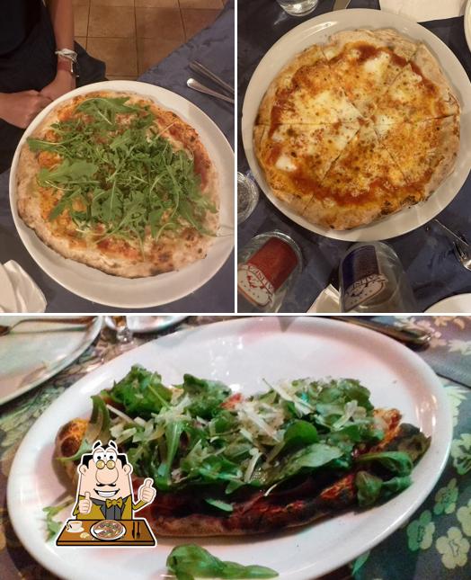 A San Luca's Cafè & Grill di Nuccio Malignaggi, puoi provare una bella pizza