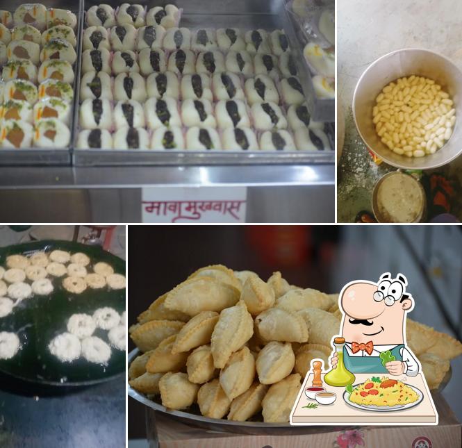 Food at Choudhary Mishthan Bhandaar