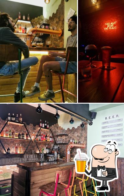 Goditi qualcosa da bere a Da Rio's Pub