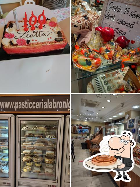 Guarda la foto di Pasticceria Labronica Livorno