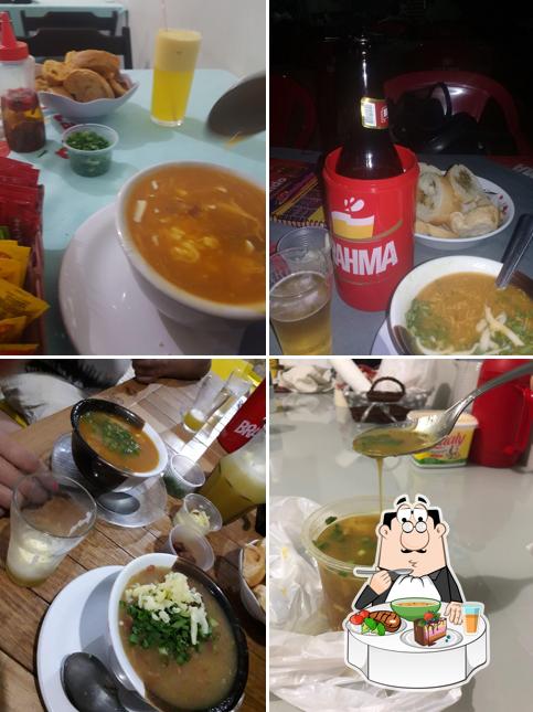 Sopa quente e azeda picante chinesa em Rei do Caldo